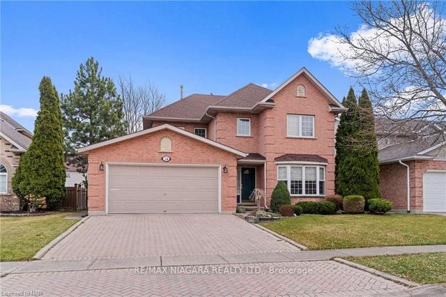 24 Farris Ave, House detached with 3 bedrooms, 2 bathrooms and 4 parking in St. Catharines ON | Image 1