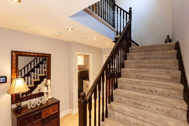 539 Rossellini Dr, House detached with 4 bedrooms, 4 bathrooms and 3 parking in Mississauga ON | Image 10