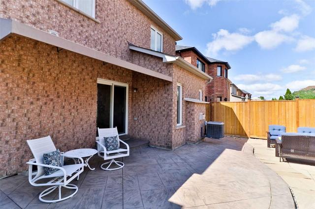 88 Amparo Dr, House detached with 3 bedrooms, 3 bathrooms and 2 parking in Vaughan ON | Image 31