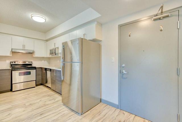 158 - 258a Sunview St, Condo with 2 bedrooms, 1 bathrooms and 0 parking in Waterloo ON | Image 8