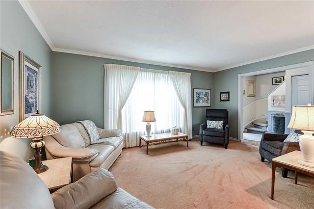 6 Sutherland Ave, House detached with 4 bedrooms, 2 bathrooms and 2 parking in Brampton ON | Image 9