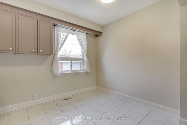 194 Cocksfield Ave, House detached with 3 bedrooms, 2 bathrooms and 8 parking in Toronto ON | Image 8