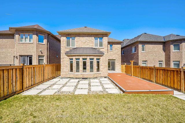32 Queen Magdalene Pl, House detached with 4 bedrooms, 5 bathrooms and 6 parking in Toronto ON | Image 33