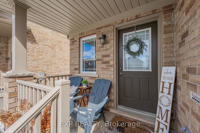 25 Oakes Cres, House semidetached with 3 bedrooms, 3 bathrooms and 3 parking in Guelph ON | Image 12