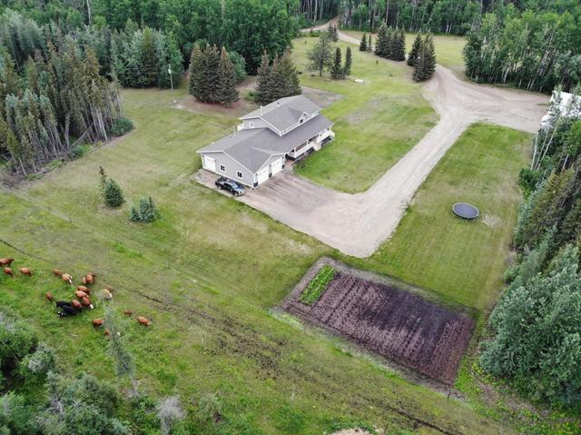 105307-a Rr 154, House detached with 7 bedrooms, 3 bathrooms and 20 parking in Mackenzie County AB | Image 6