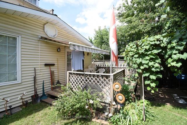 168 Macnab St N, House detached with 6 bedrooms, 4 bathrooms and 0 parking in Hamilton ON | Image 12