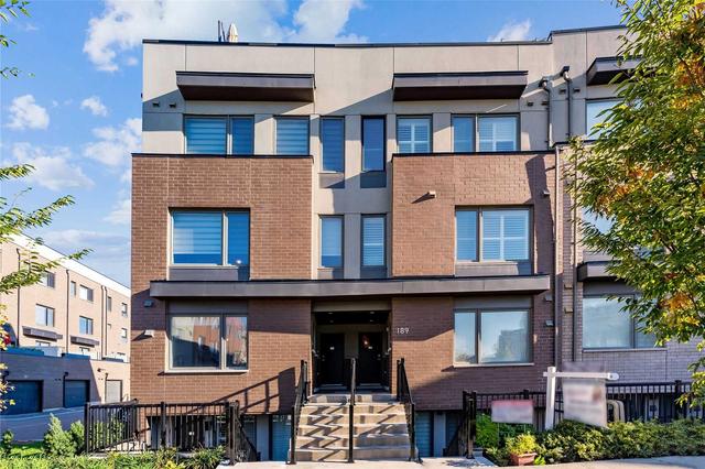 unit 2 - 189 William Duncan Rd, Townhouse with 2 bedrooms, 1 bathrooms and 1 parking in Toronto ON | Image 4