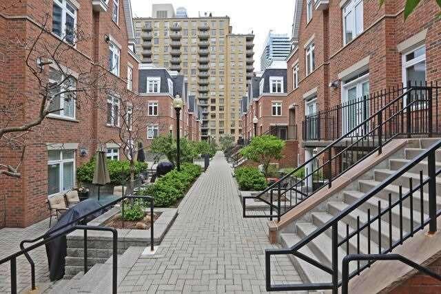 Th 16 - 98 Redpath Ave, Townhouse with 2 bedrooms, 2 bathrooms and 1 parking in Toronto ON | Image 3