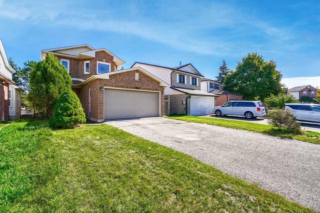 2144 Blue Ridge Cres, House detached with 3 bedrooms, 4 bathrooms and 6 parking in Pickering ON | Card Image