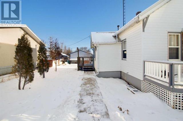 4803 49 Street, House detached with 1 bedrooms, 2 bathrooms and 8 parking in Forestburg AB | Image 17