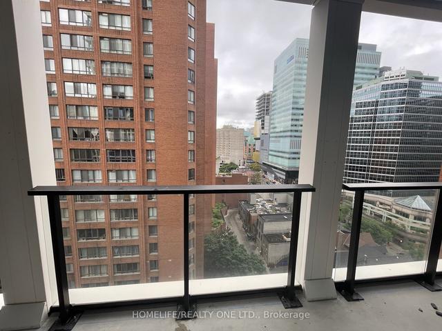 1013 - 20 Edward St, Condo with 1 bedrooms, 1 bathrooms and 0 parking in Toronto ON | Image 9