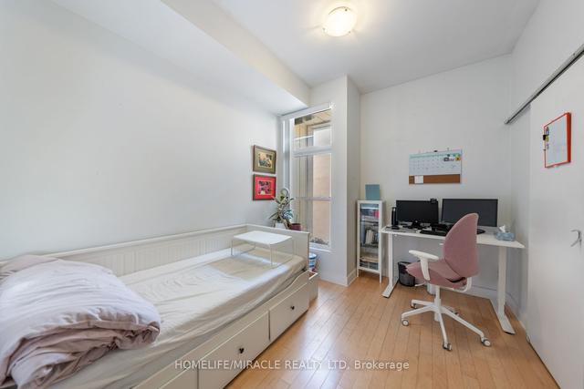4 - 2362 Queen St E, Condo with 2 bedrooms, 2 bathrooms and 1 parking in Toronto ON | Image 6