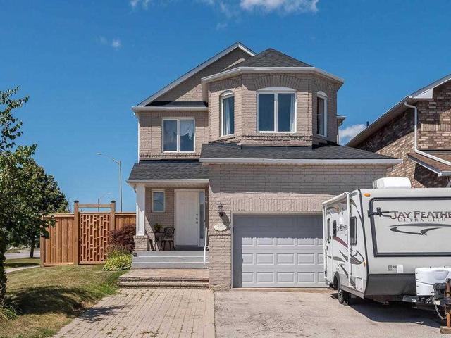 301 Marshall Cres, House detached with 4 bedrooms, 4 bathrooms and 3 parking in Orangeville ON | Image 2