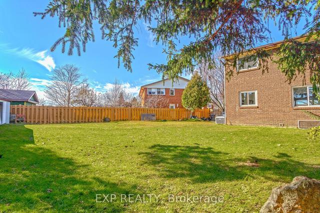 23 Horning Dr, House semidetached with 3 bedrooms, 3 bathrooms and 3 parking in Hamilton ON | Image 10