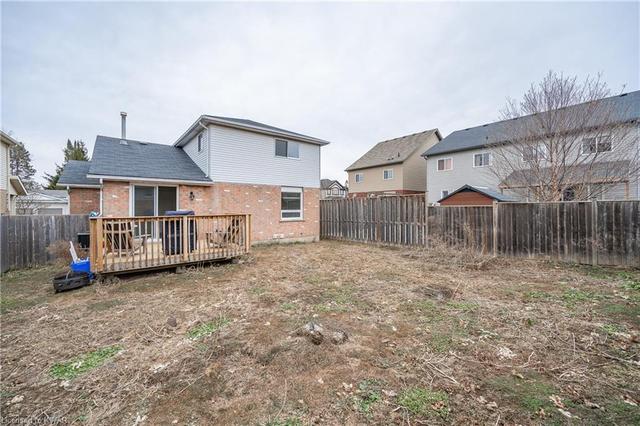 279 Tagge Crescent, House detached with 3 bedrooms, 2 bathrooms and 5 parking in Kitchener ON | Image 41