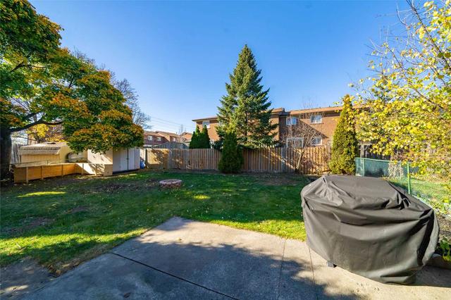 2689 Widemarr Rd, House semidetached with 4 bedrooms, 2 bathrooms and 3 parking in Mississauga ON | Image 14