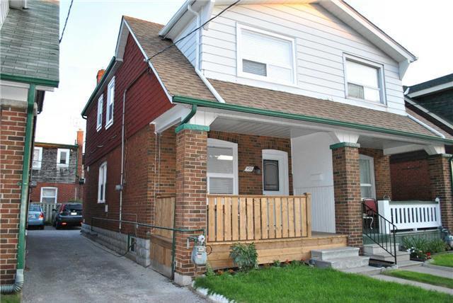 499 Mortimer Ave, House semidetached with 3 bedrooms, 2 bathrooms and 2 parking in Toronto ON | Image 1