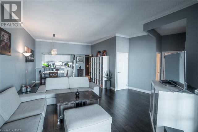3115 - 25 The Esplanade, House attached with 2 bedrooms, 1 bathrooms and null parking in Toronto ON | Image 21