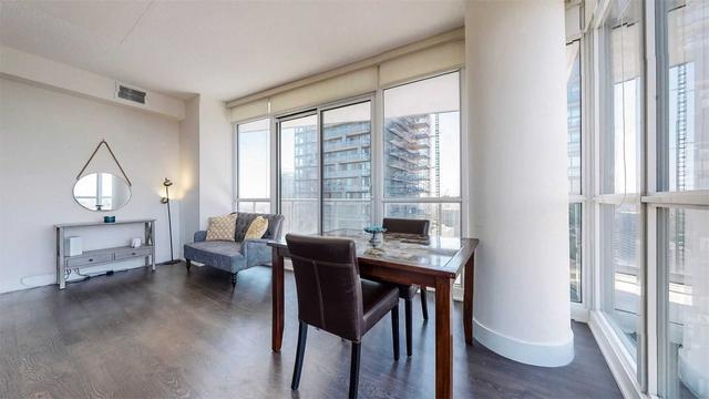 2502 - 30 Roehampton Ave, Condo with 2 bedrooms, 2 bathrooms and 0 parking in Toronto ON | Image 5