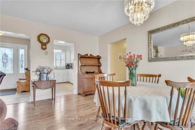 4476 Pettit Ave, House detached with 3 bedrooms, 2 bathrooms and 4 parking in Niagara Falls ON | Image 8
