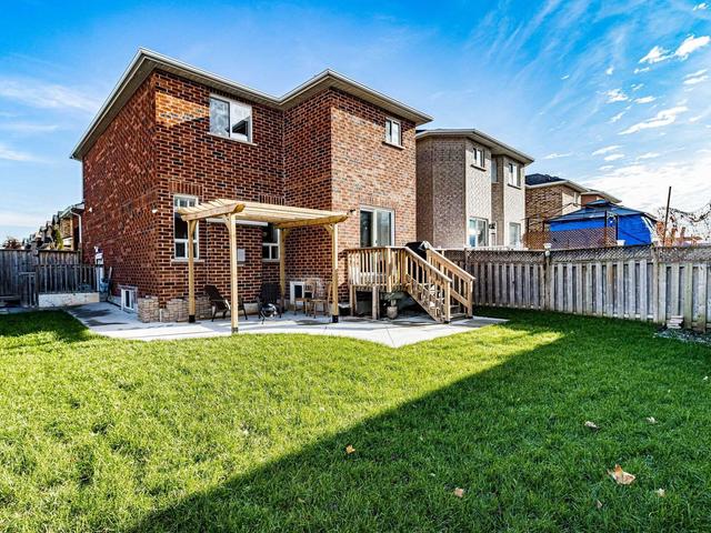 80 Cassia Cres, House detached with 4 bedrooms, 4 bathrooms and 4 parking in Vaughan ON | Image 32