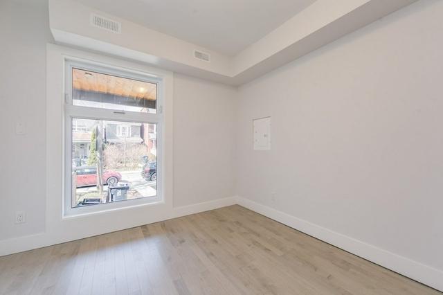 unit #2 - 379 St Clarens Ave, House attached with 2 bedrooms, 1 bathrooms and 1 parking in Toronto ON | Image 11