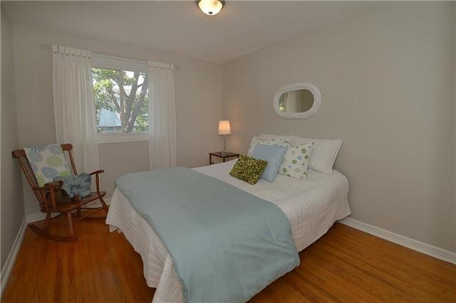40 - 43 Nadia Pl, Townhouse with 4 bedrooms, 2 bathrooms and 1 parking in Oakville ON | Image 11