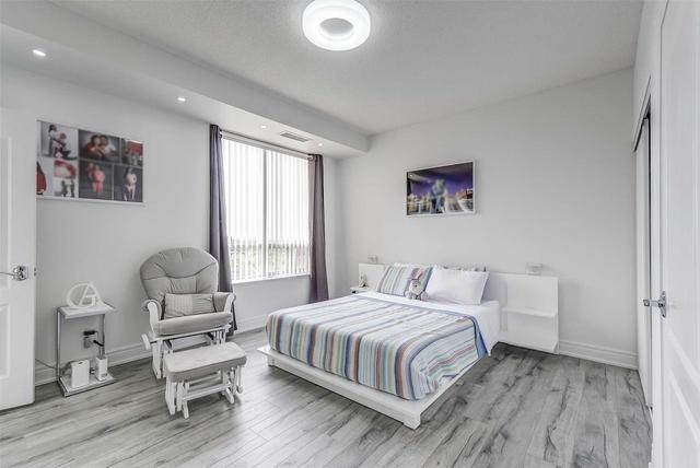 1001 - 1 Clairtrell Rd, Condo with 3 bedrooms, 2 bathrooms and 1 parking in Toronto ON | Image 15