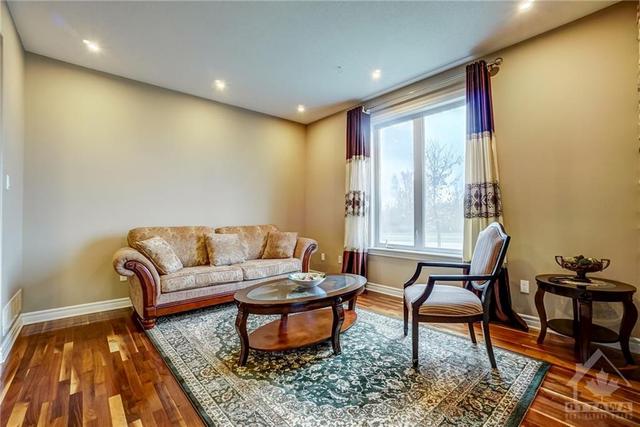 160 Bufflehead Way, House detached with 5 bedrooms, 4 bathrooms and 6 parking in Ottawa ON | Image 6