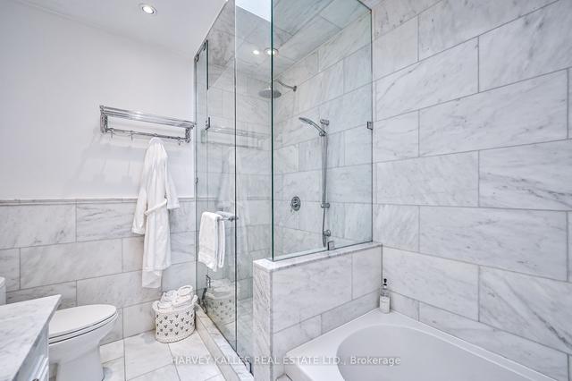 439 Melrose Ave, House detached with 3 bedrooms, 4 bathrooms and 3 parking in Toronto ON | Image 15