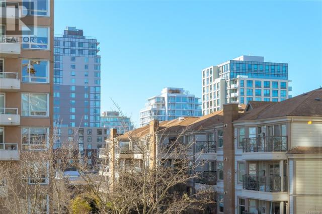 405 - 960 Yates St, Condo with 2 bedrooms, 2 bathrooms and 1 parking in Victoria BC | Image 38