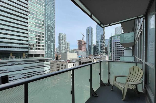 1012 - 8 Mercer St, Condo with 1 bedrooms, 1 bathrooms and 0 parking in Toronto ON | Image 14