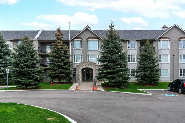106 - 990 Golf Links Rd, Condo with 2 bedrooms, 2 bathrooms and 1 parking in Hamilton ON | Image 1
