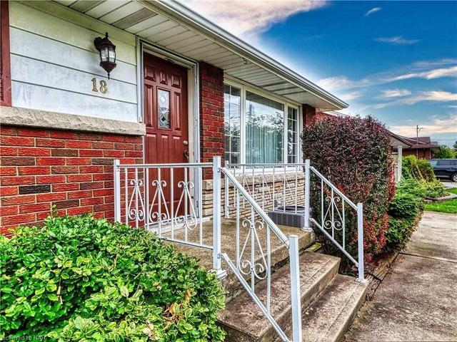 18 Hawthorne Ave, House detached with 3 bedrooms, 2 bathrooms and 5 parking in St. Catharines ON | Image 31