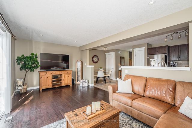 270 Severn Dr, House attached with 3 bedrooms, 3 bathrooms and 2 parking in Guelph ON | Image 38