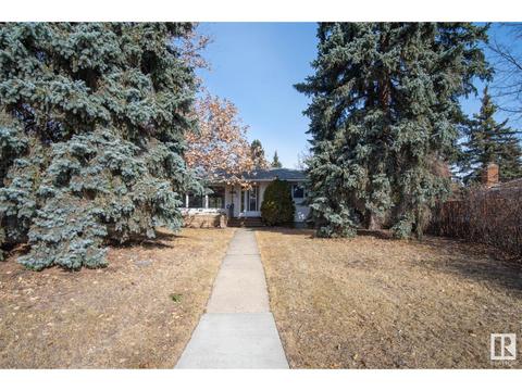 14132 98 Av Nw, House detached with 3 bedrooms, 2 bathrooms and null parking in Edmonton AB | Card Image