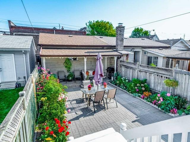 429 Maybank Ave, House detached with 3 bedrooms, 2 bathrooms and 3 parking in Toronto ON | Image 29