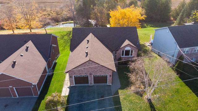 66 Champlain Blvd, House detached with 3 bedrooms, 3 bathrooms and 8 parking in Kawartha Lakes ON | Image 30