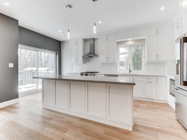 33 Townley Ave, House detached with 4 bedrooms, 5 bathrooms and 4 parking in Toronto ON | Image 5