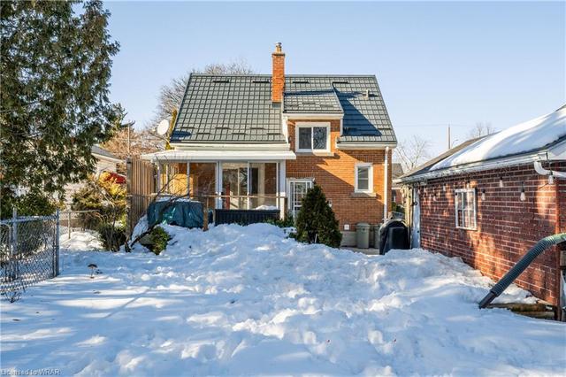81 Stirling Avenue S, House detached with 3 bedrooms, 1 bathrooms and null parking in Kitchener ON | Image 35