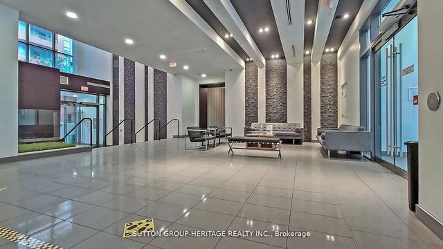 1901 - 20 Bruyeres Mews, Condo with 1 bedrooms, 1 bathrooms and 1 parking in Toronto ON | Image 3
