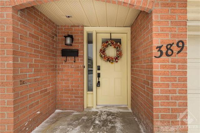 389 Pickford Drive, Townhouse with 3 bedrooms, 3 bathrooms and 3 parking in Ottawa ON | Image 2
