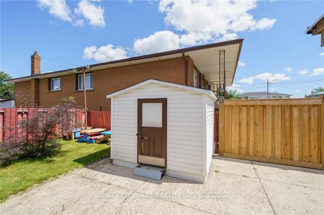 33 Algonquin Crt, House detached with 3 bedrooms, 2 bathrooms and 5 parking in Hamilton ON | Image 31