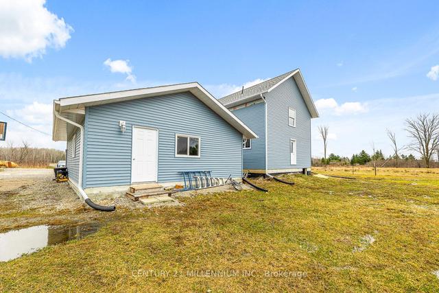 883 Lake Dalrymple Rd, House detached with 3 bedrooms, 1 bathrooms and 12 parking in Kawartha Lakes ON | Image 25