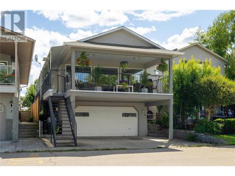 2 Lakeshore Drive, House detached with 3 bedrooms, 3 bathrooms and 2 parking in Vernon BC | Card Image
