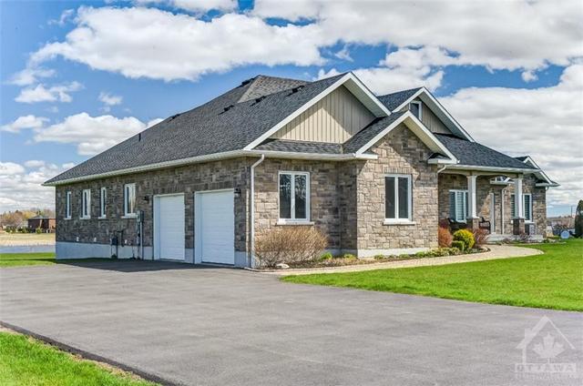 5611 Doran Creek Drive, House detached with 4 bedrooms, 4 bathrooms and 8 parking in South Dundas ON | Image 2