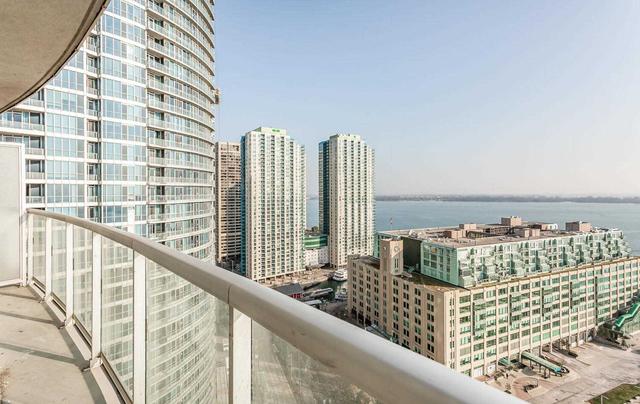 2206 - 218 Queens Quay W, Condo with 1 bedrooms, 1 bathrooms and 0 parking in Toronto ON | Image 27