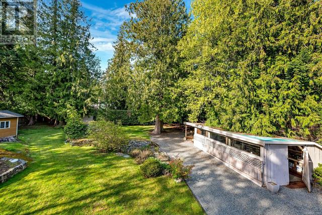 1900 Barrett Dr, House detached with 4 bedrooms, 2 bathrooms and 5 parking in North Saanich BC | Image 34