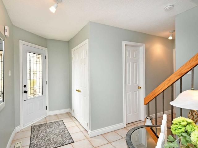 54 Madelaine Cres, House detached with 4 bedrooms, 4 bathrooms and 8 parking in Brampton ON | Image 38