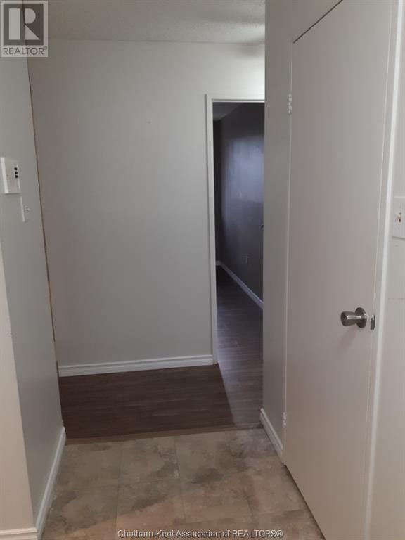 202 Campus Parkway Parkway Unit# 302, Condo with 2 bedrooms, 1 bathrooms and null parking in Chatham Kent ON | Card Image